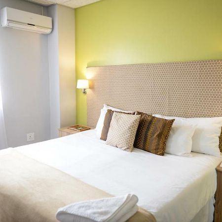Hokahanya Inn & Conference Centre มาเซรู ภายนอก รูปภาพ